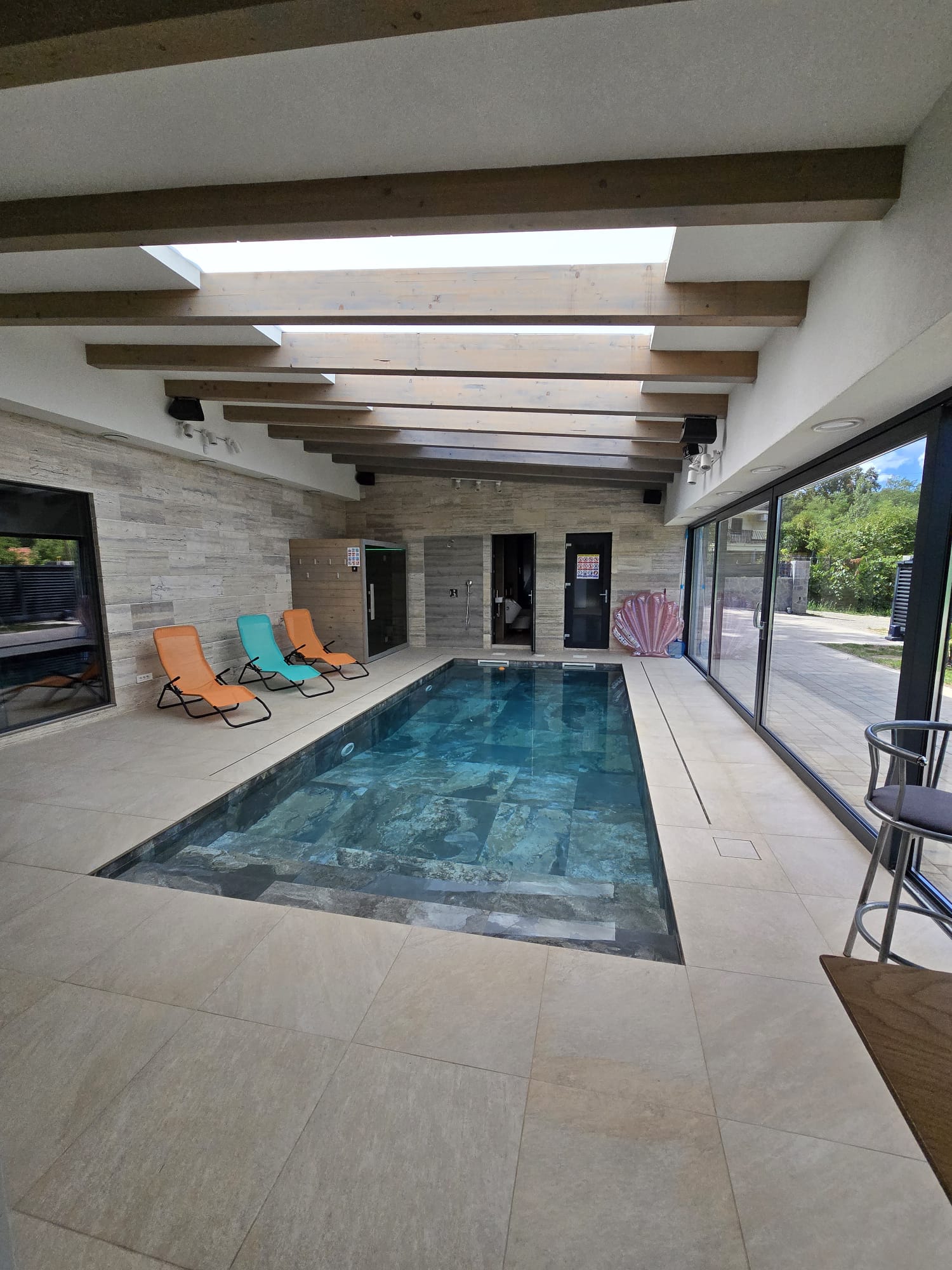 Luksuzna vila Zelena Oaza s unutarnjim bazenom