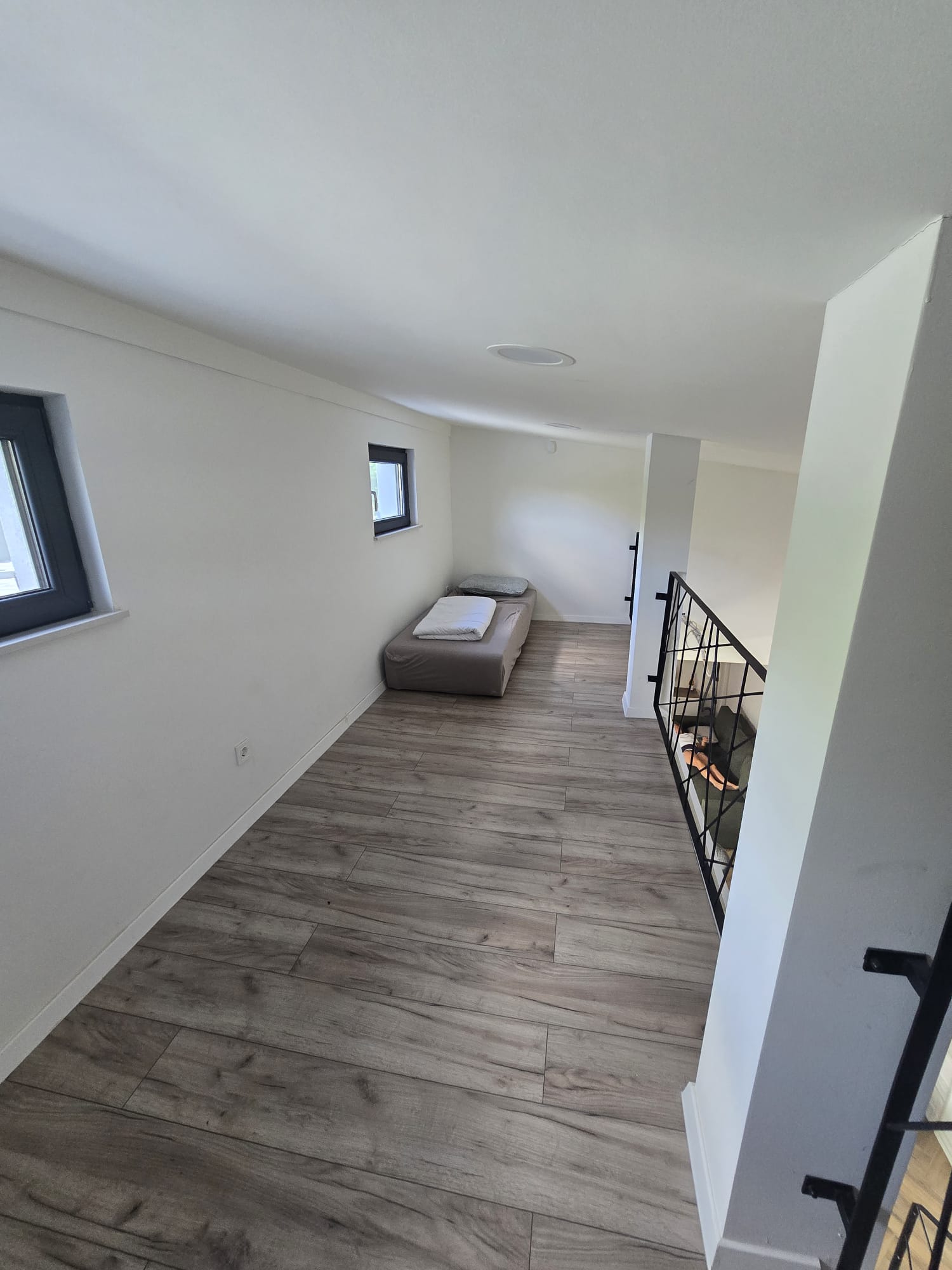 Soba s pomoćnim krevetima